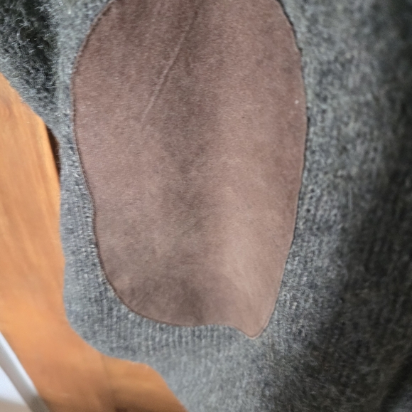 Vintage Polo Ralph Lauren Alpaca Blend Gray V-Neck Sweater Suede Elbow Patches - Picture 3 of 6